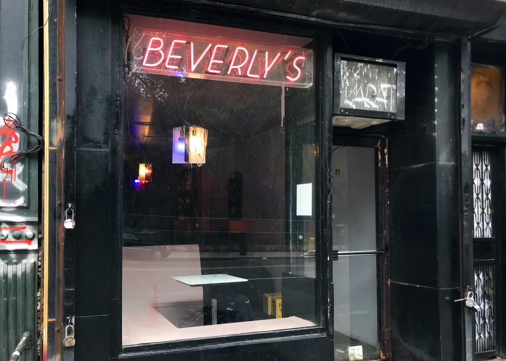 Beverly's, exterior